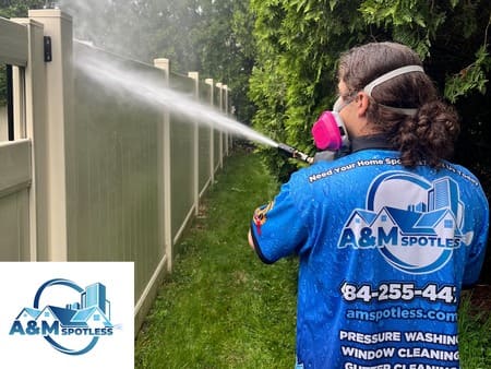 5 reasons to power wash your fence in